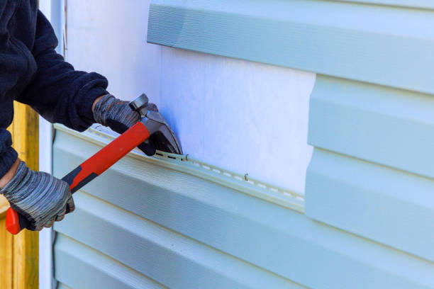 Reliable Emergency Siding Repair contractor in Silverdale, WA by Squared Siding